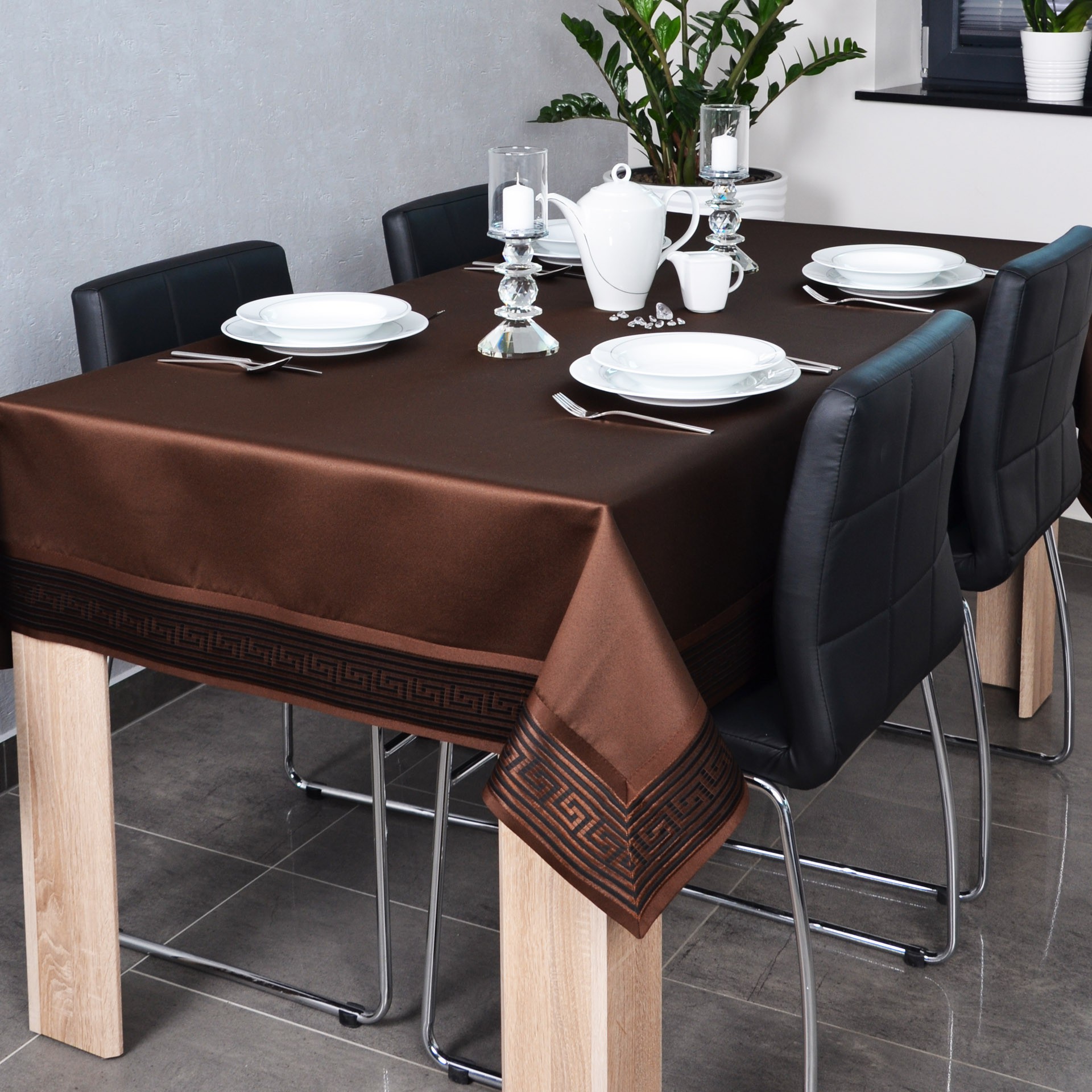 Obrus Rodos – Brąz/Czarny Obrus Rodos – Brąz/Czarny