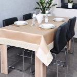 Obrus Rodos – Kakao/Czarny