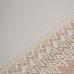 Obrus z Gipiurą 114 – Beżowy Obrus z Gipiurą 114 – Beżowy