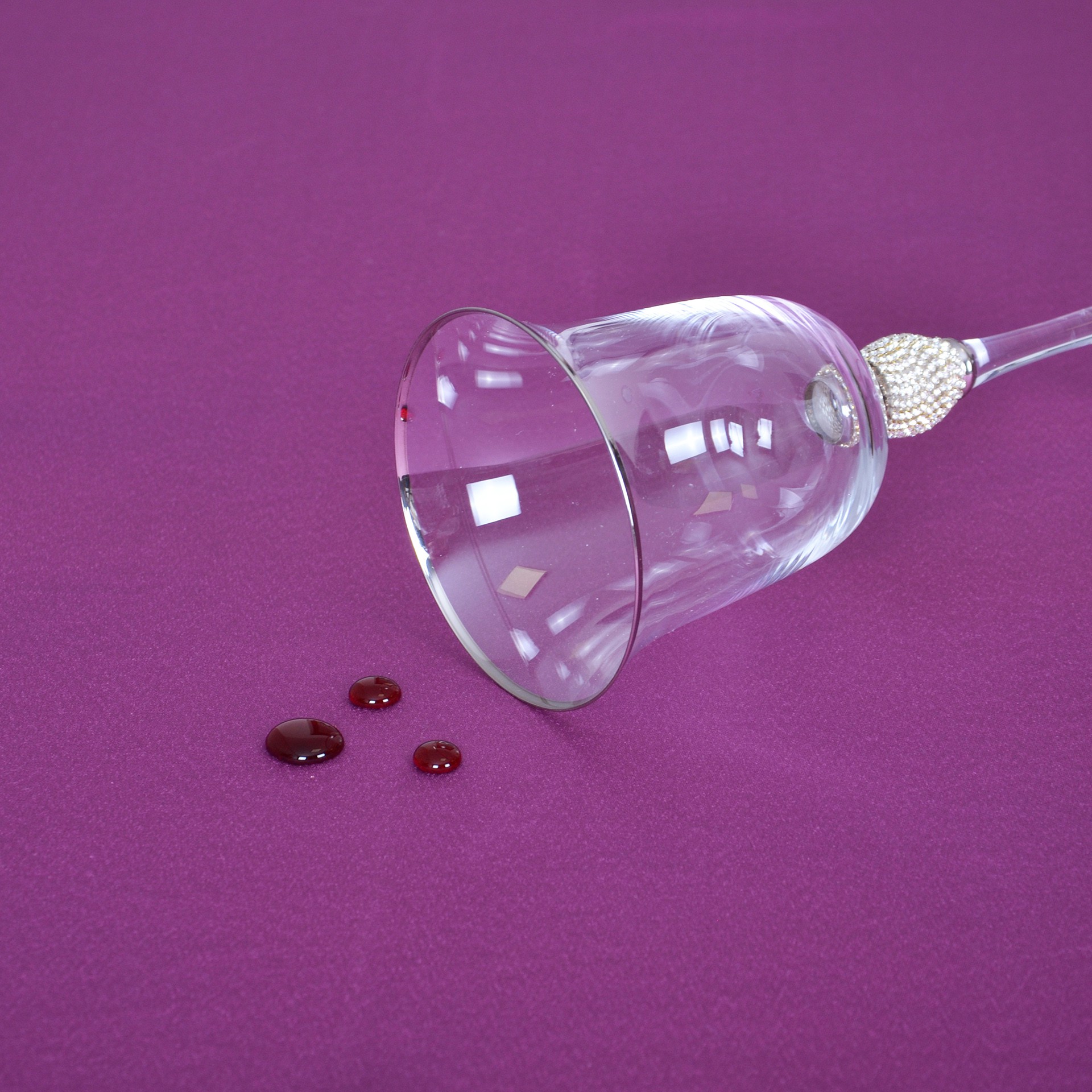 Obrus z Gipiurą 114 -Fioletowy Obrus z Gipiurą 114 -Fioletowy