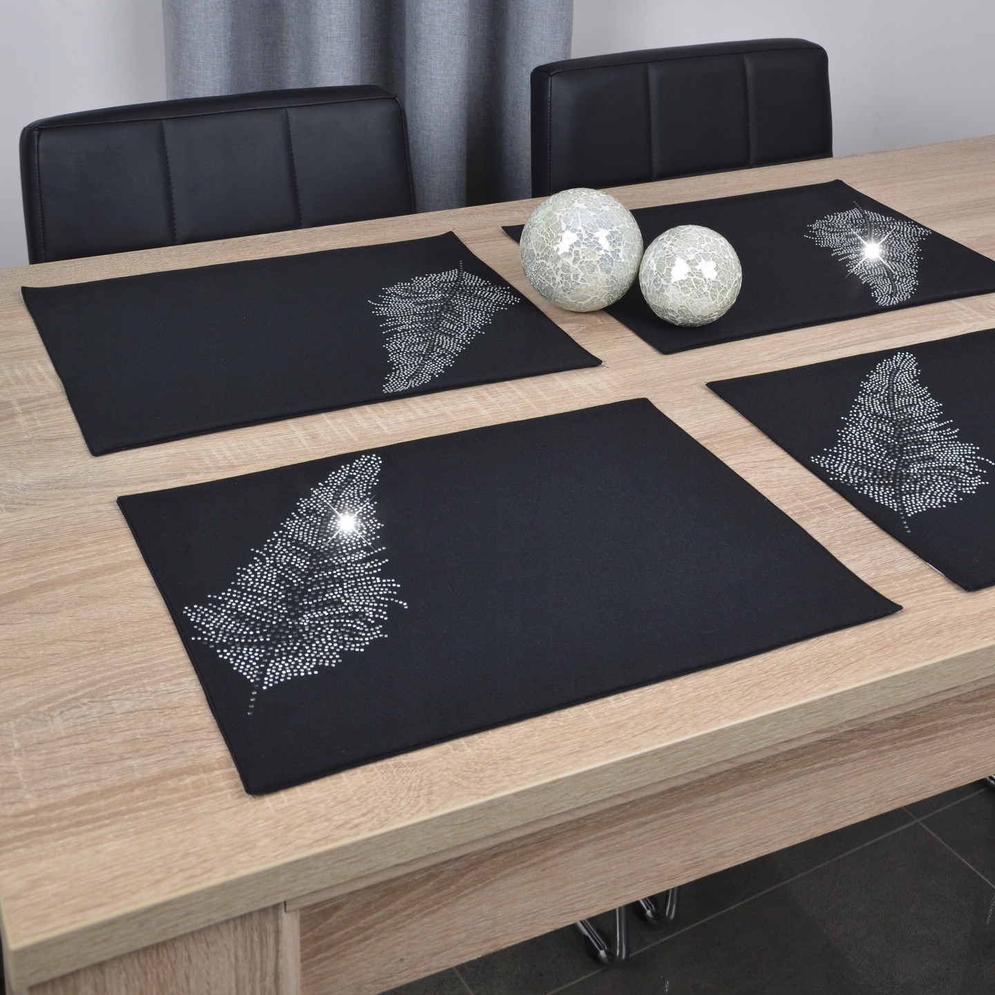 Podkładki Liść – Czarny Srebro Podkładki Liść – Czarny Srebro
