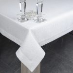 Obrus Werona – Biały ze złotą nitką