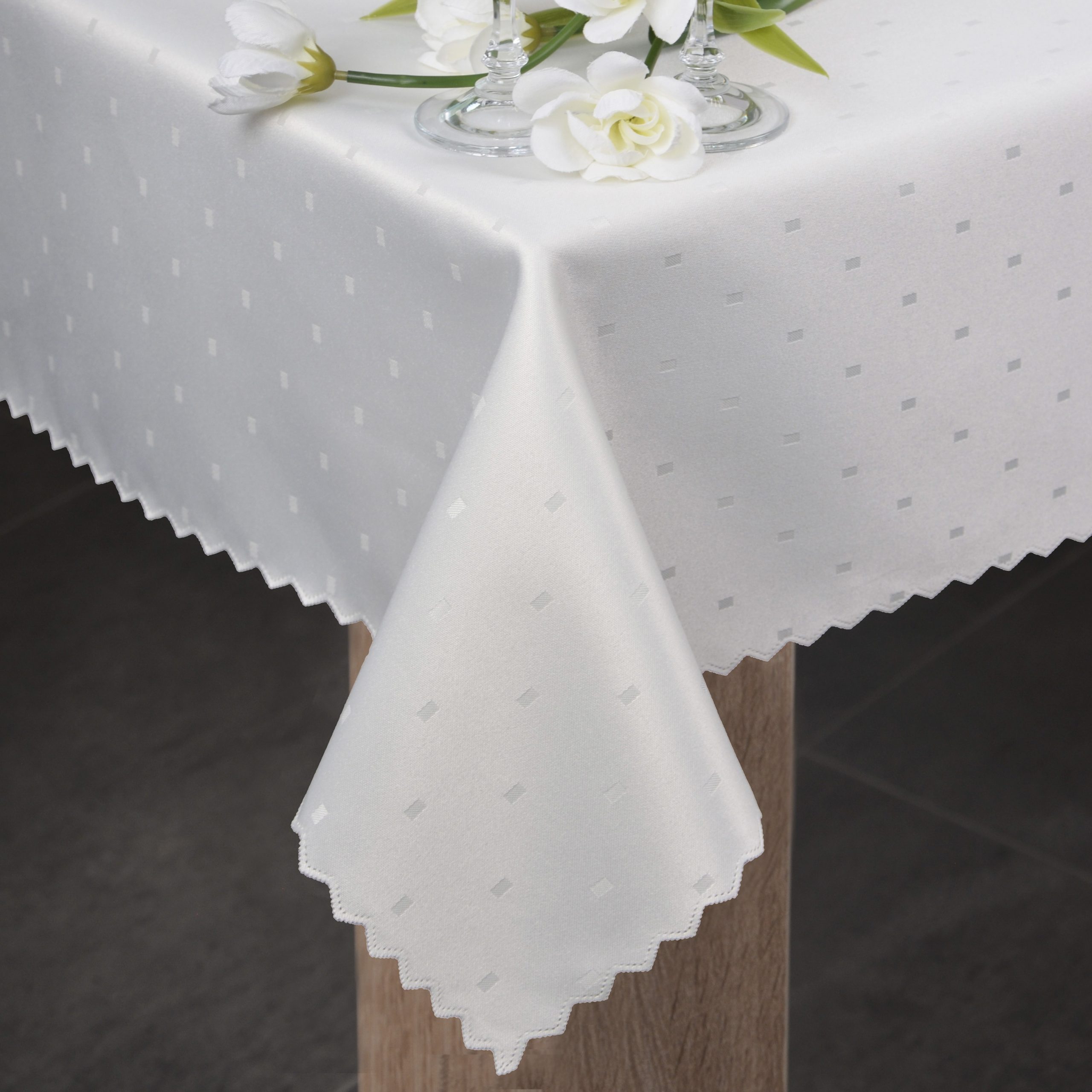 Obrus XV – Ekri Obrus XV – Ekri