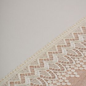 Bieżnik z Gipiurą 114 – Beżowy