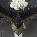 Obrus Kropki Lux – Czarno-Złoty Obrus Kropki Lux – Czarno-Złoty