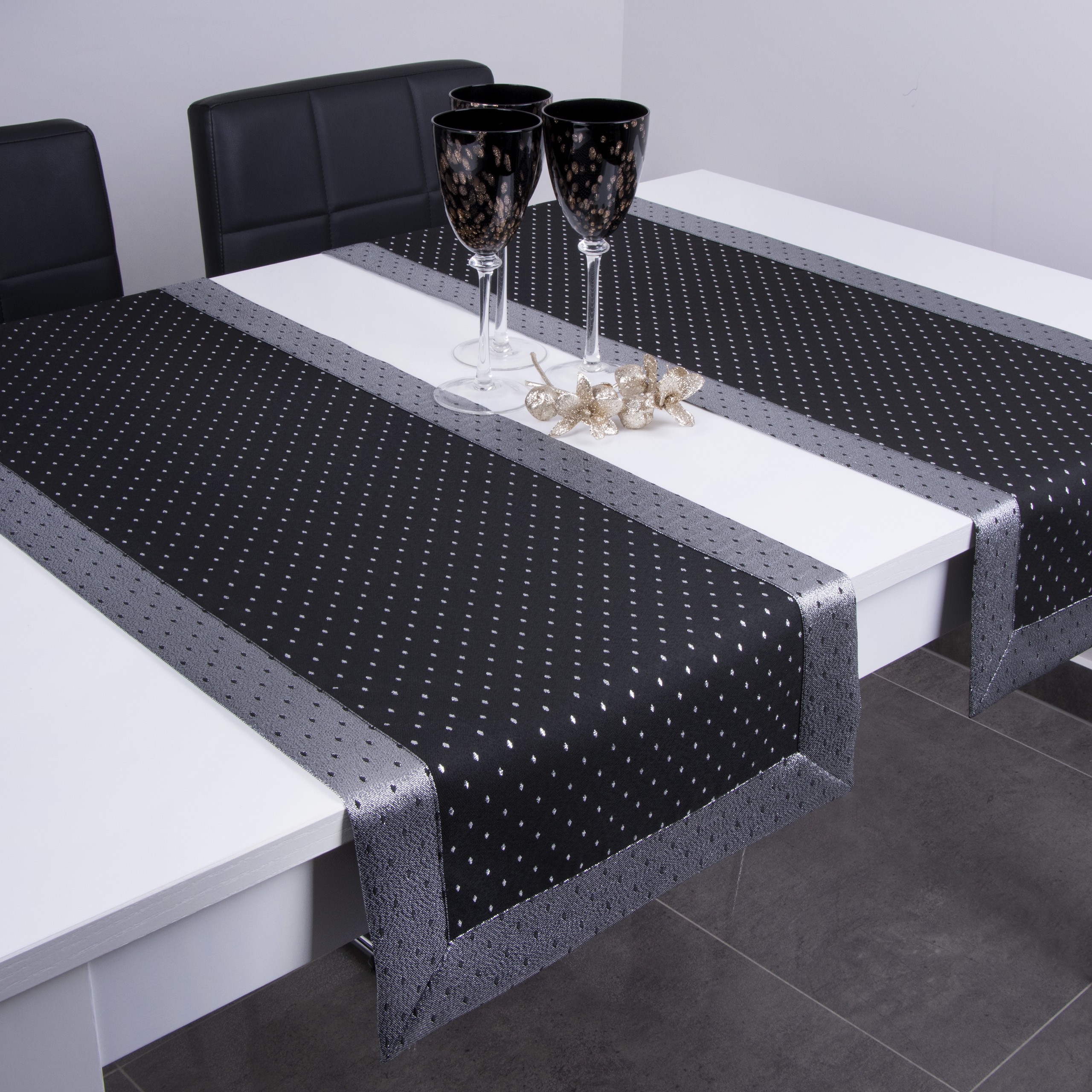 Bieżnik Kropki Lux – Czarno-Srebrny Bieżnik Kropki Lux – Czarno-Srebrny