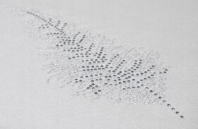 Poszewka Liść – Szara Srebro Poszewka Liść – Szara Srebro