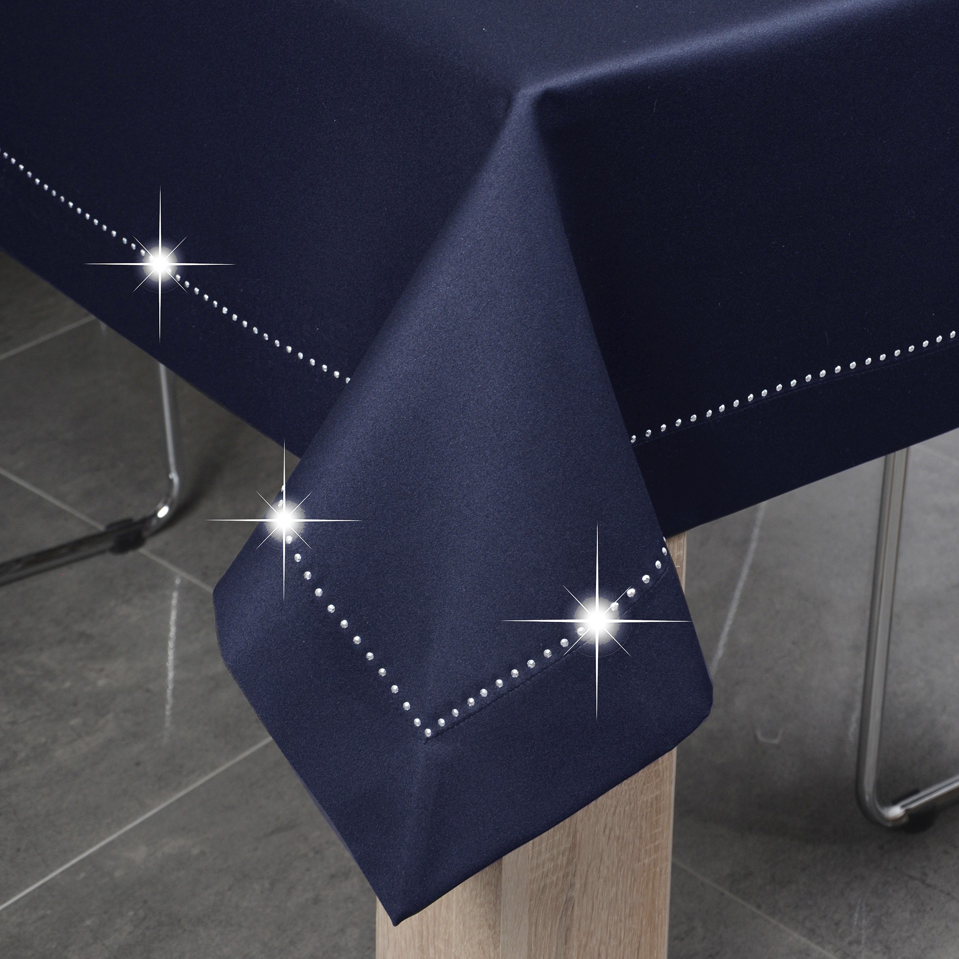 Obrus Glamour – Granatowy Obrus Glamour – Granatowy