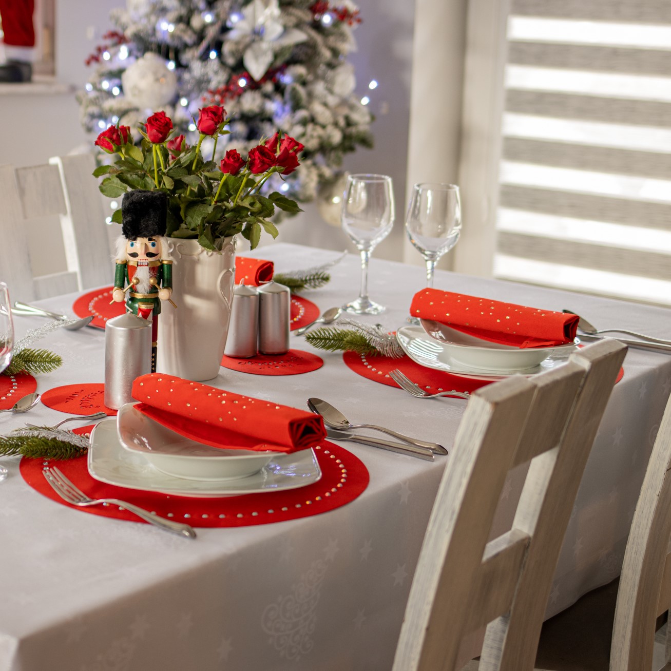 Podkładka Glamour 40 cm koło – Czerwona Podkładka Glamour 40 cm koło – Czerwona