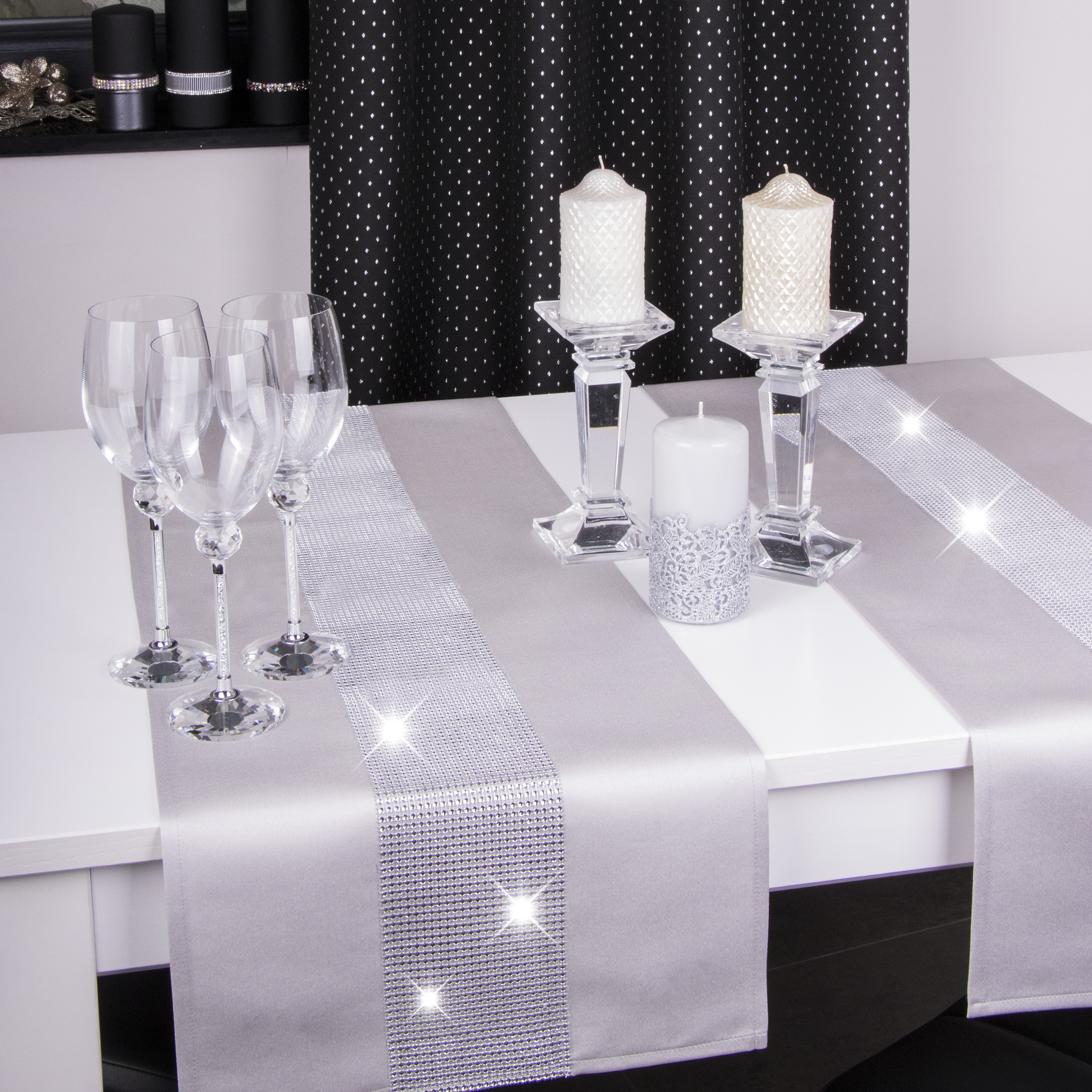 Bieżnik Cyrkonia – Szary ze srebrnym Bieżnik Cyrkonia – Szary ze srebrnym