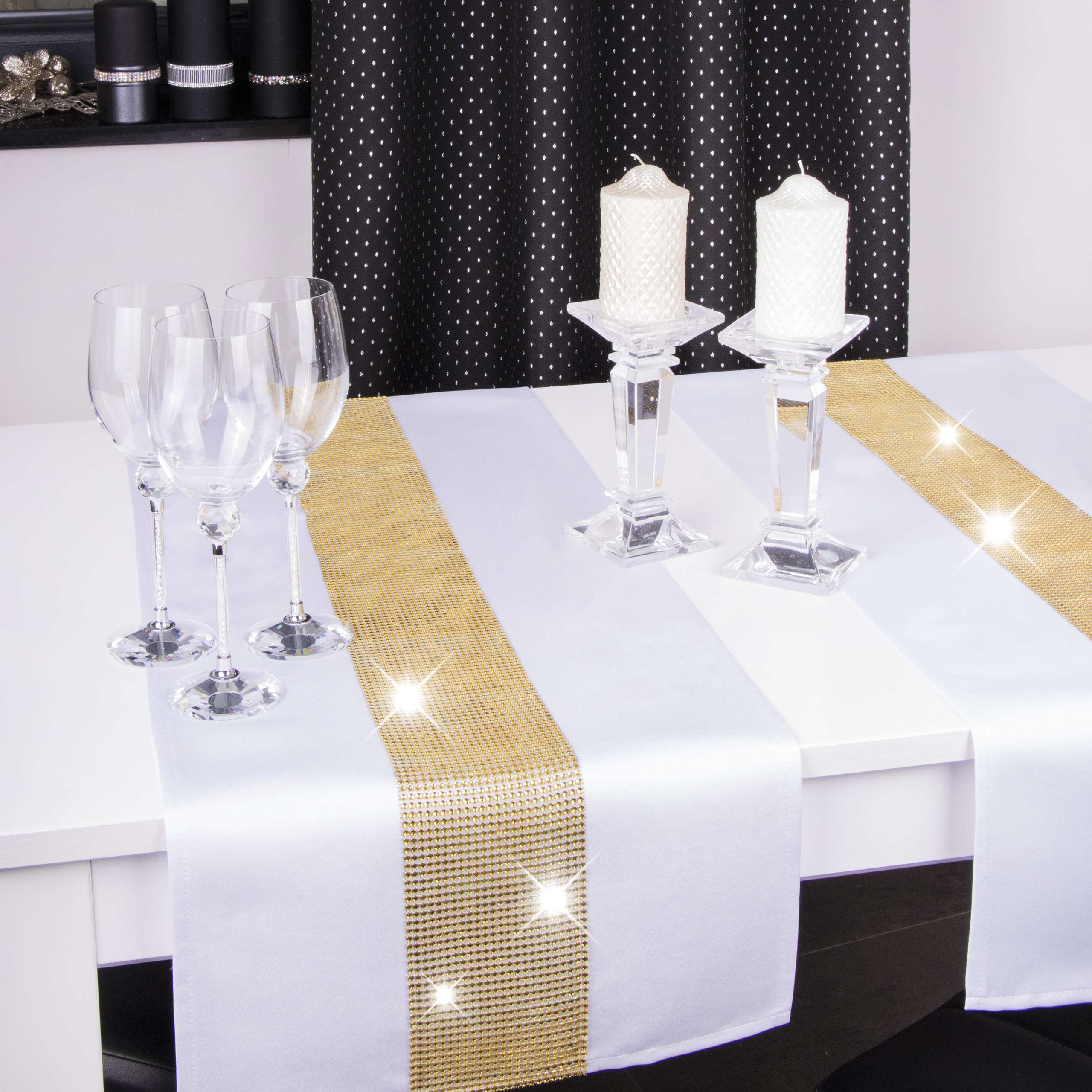 Bieżnik Cyrkonia – Biały ze złotym Bieżnik Cyrkonia – Biały ze złotym