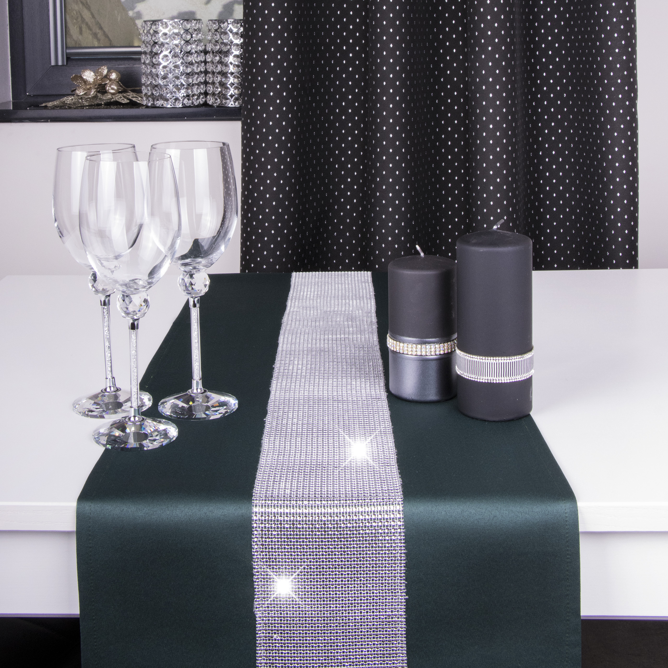 Bieżnik Cyrkonia – Ciemna zieleń ze srebrnym Bieżnik Cyrkonia – Ciemna zieleń ze srebrnym