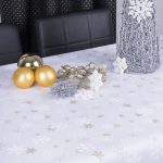 Obrus Świąteczny Śnieżynki – Biel Obrus Świąteczny Śnieżynki – Biel