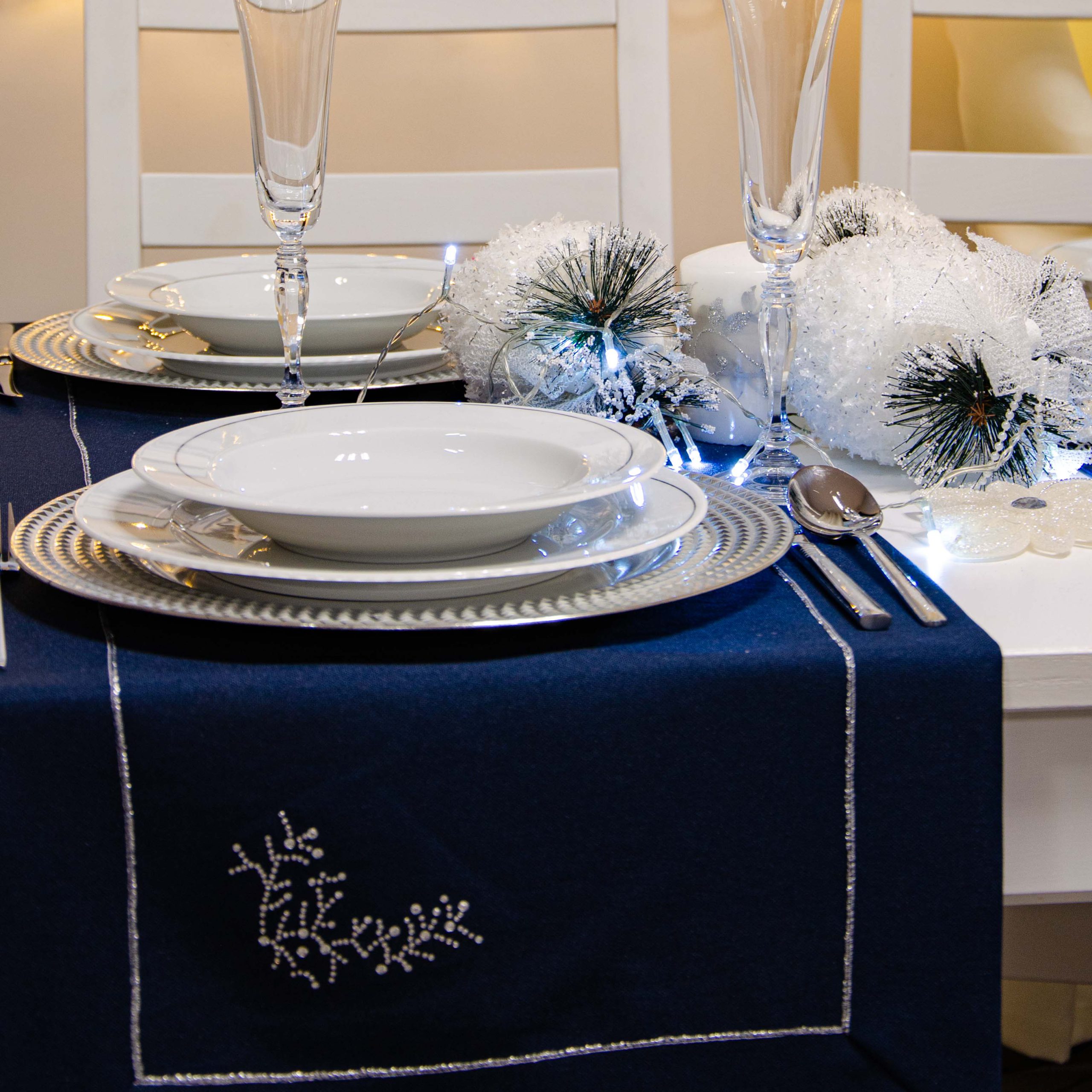 Bieżnik świąteczny Jodełka – Granat srebro Bieżnik świąteczny Jodełka – Granat srebro