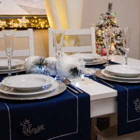 Bieżnik świąteczny Jodełka – Granat srebro Bieżnik świąteczny Jodełka – Granat srebro