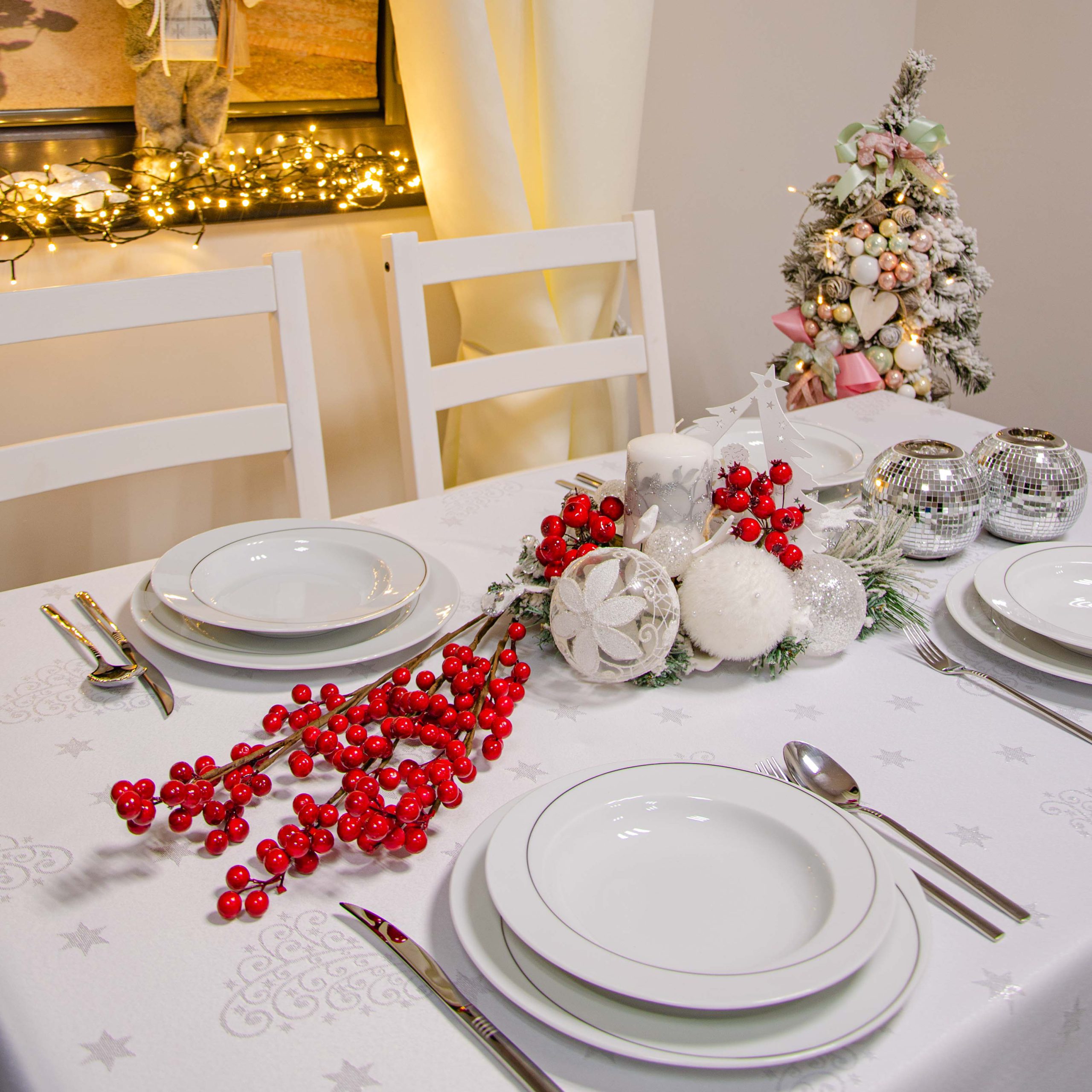 Obrus świąteczny Gold Silver Gwiazdki – Srebro Obrus świąteczny Gold Silver Gwiazdki – Srebro