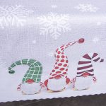 Obrus świąteczny Krasnal – Szary