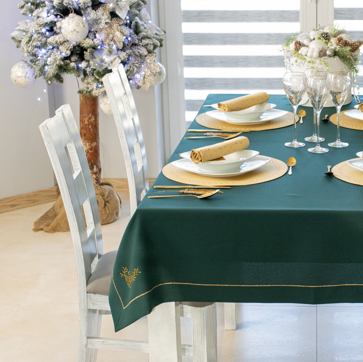 Obrus świąteczny Jodełka – Ciemna zieleń Obrus świąteczny Jodełka – Ciemna zieleń