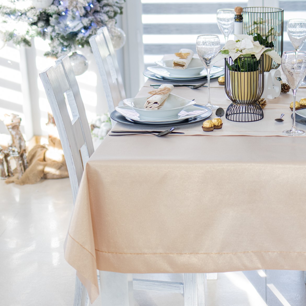 Obrus Brokat Lux – Złoto Obrus Brokat Lux – Złoto