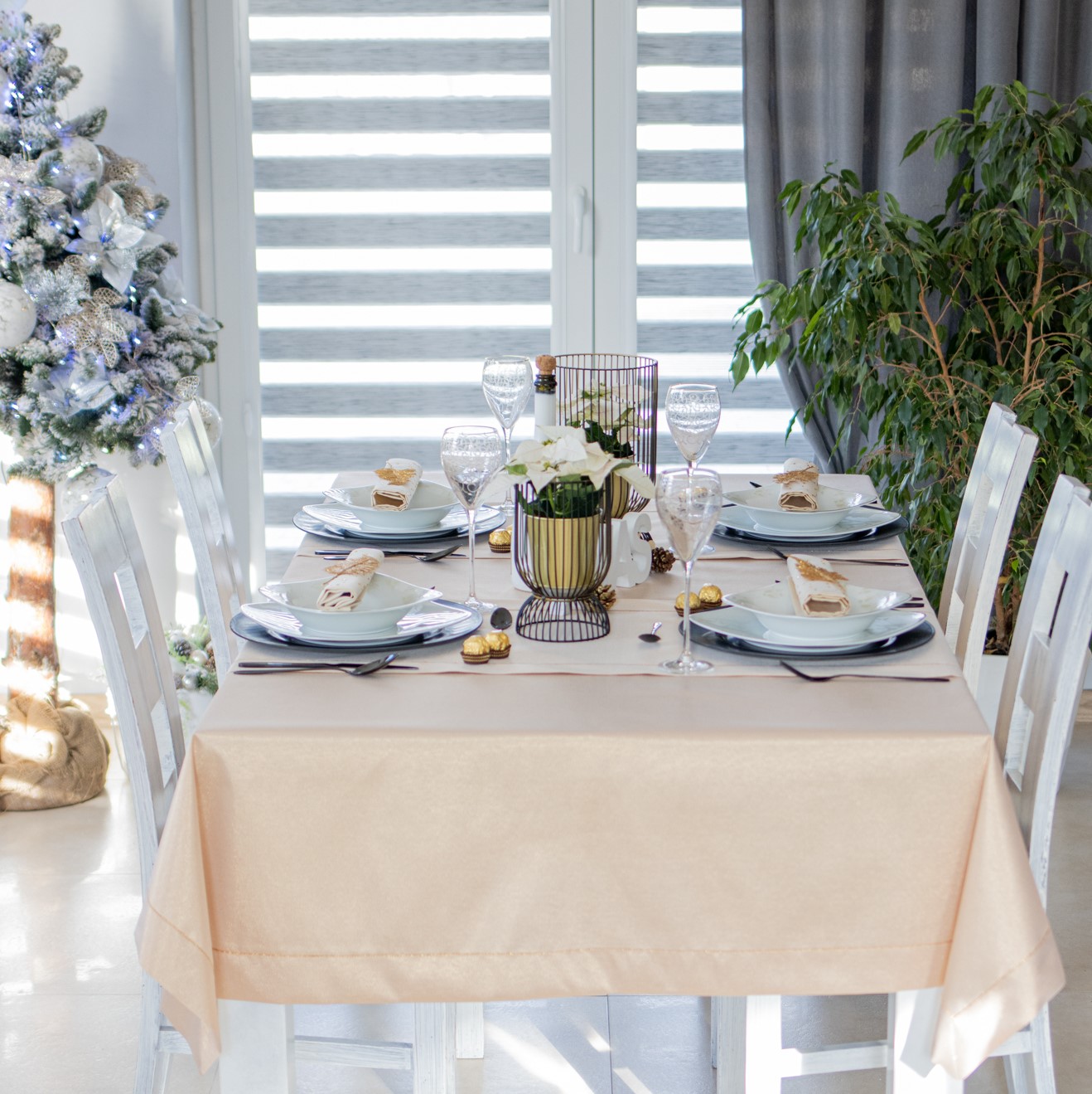 Obrus Brokat Lux – Złoto Obrus Brokat Lux – Złoto