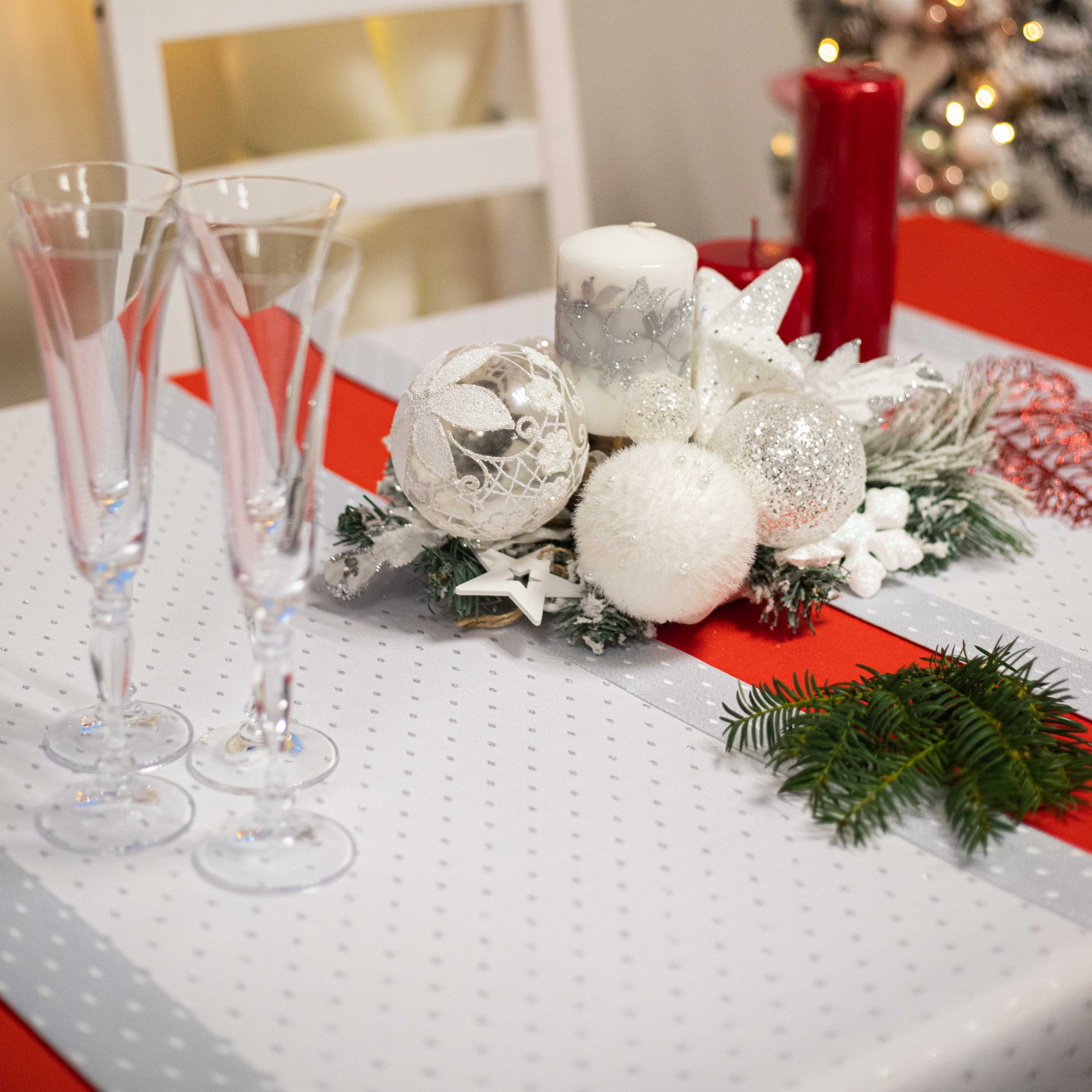 Bieżnik Kropki Lux – Srebro Bieżnik Kropki Lux – Srebro