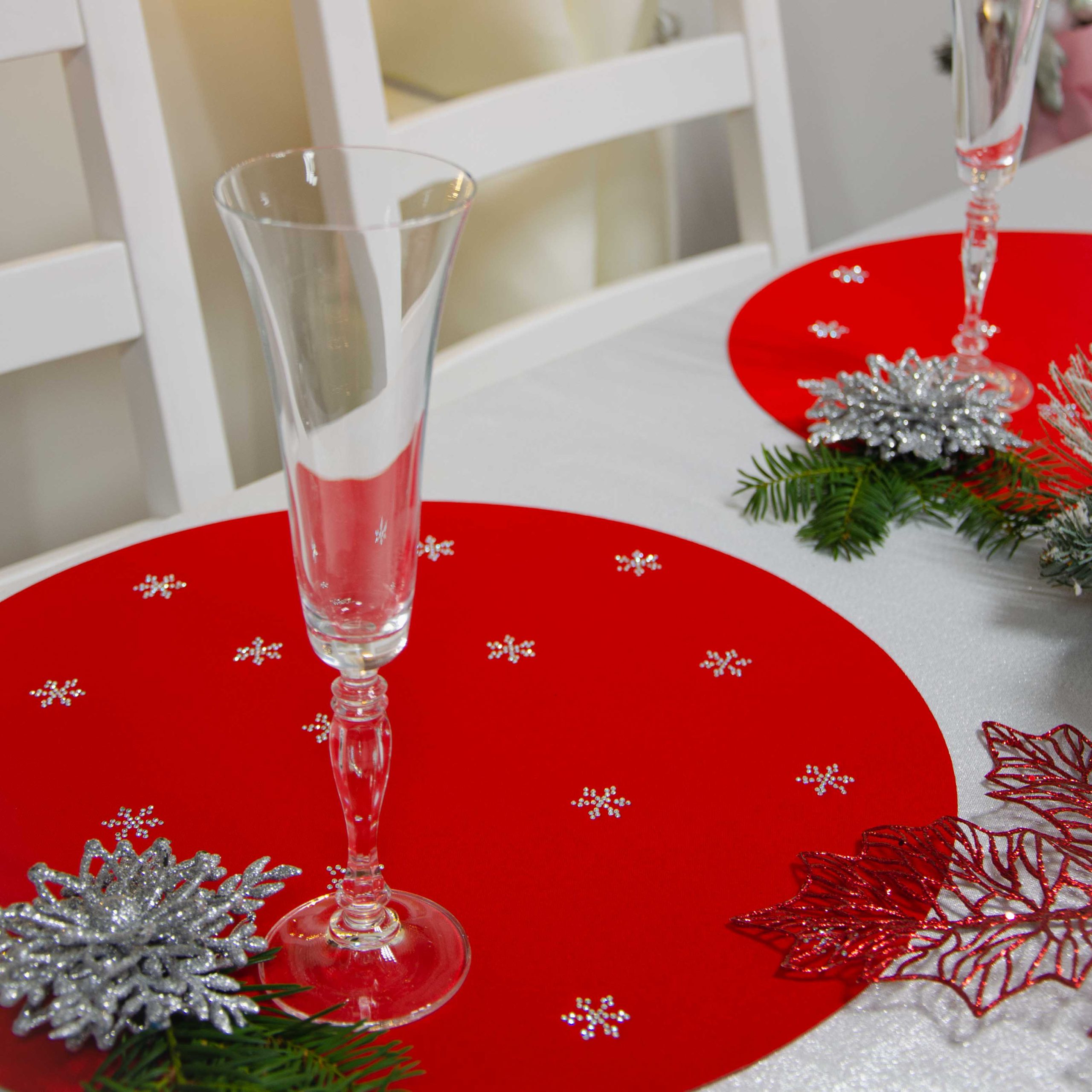 Podkładka świąteczna Gwiazdki koło – Czerwień Podkładka świąteczna Gwiazdki koło – Czerwień