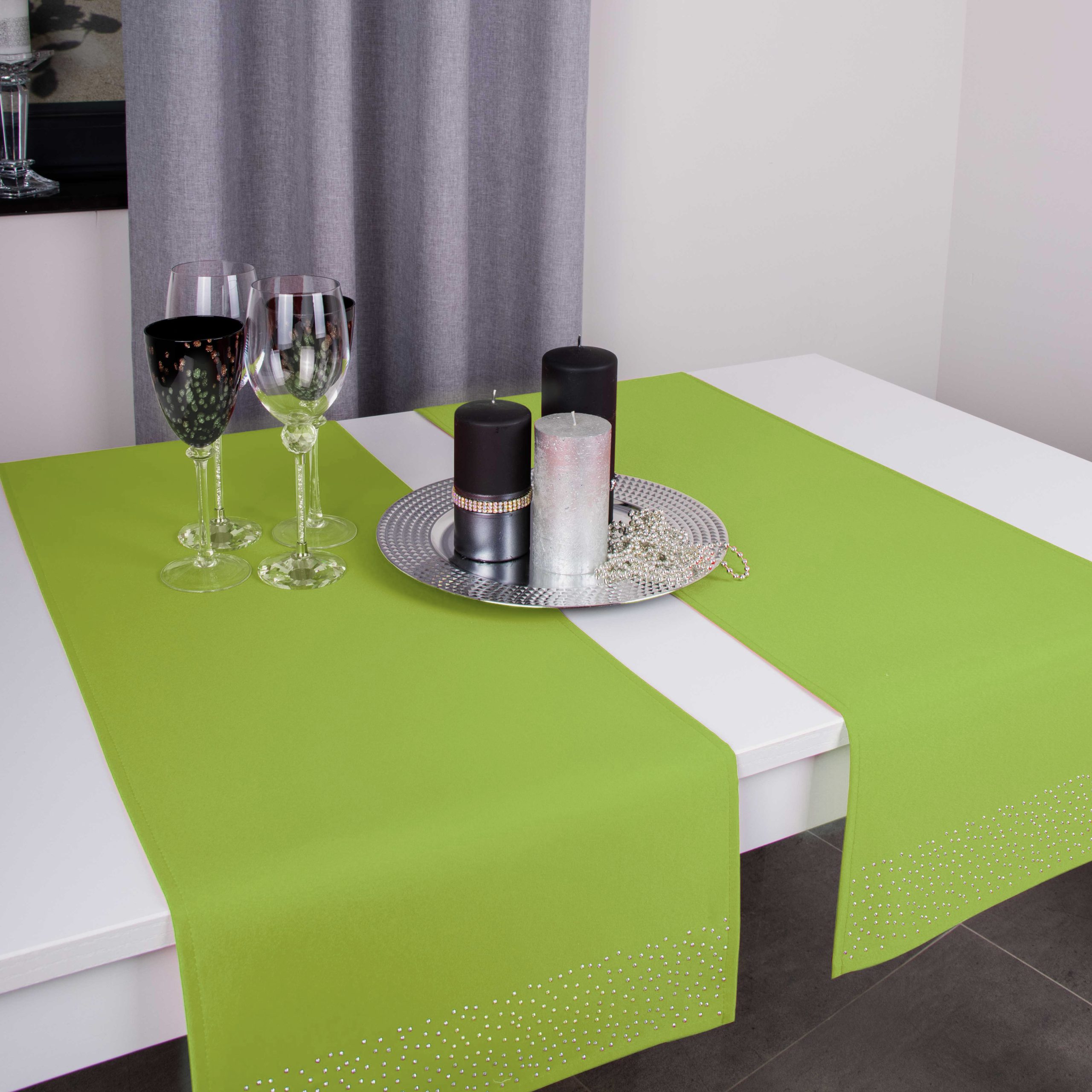 Pas Brylant – Jasna zieleń ze srebrnymi dżetami Pas Brylant – Jasna zieleń ze srebrnymi dżetami