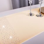 Bieżnik Brylant – Beż ze srebrnymi dżetami