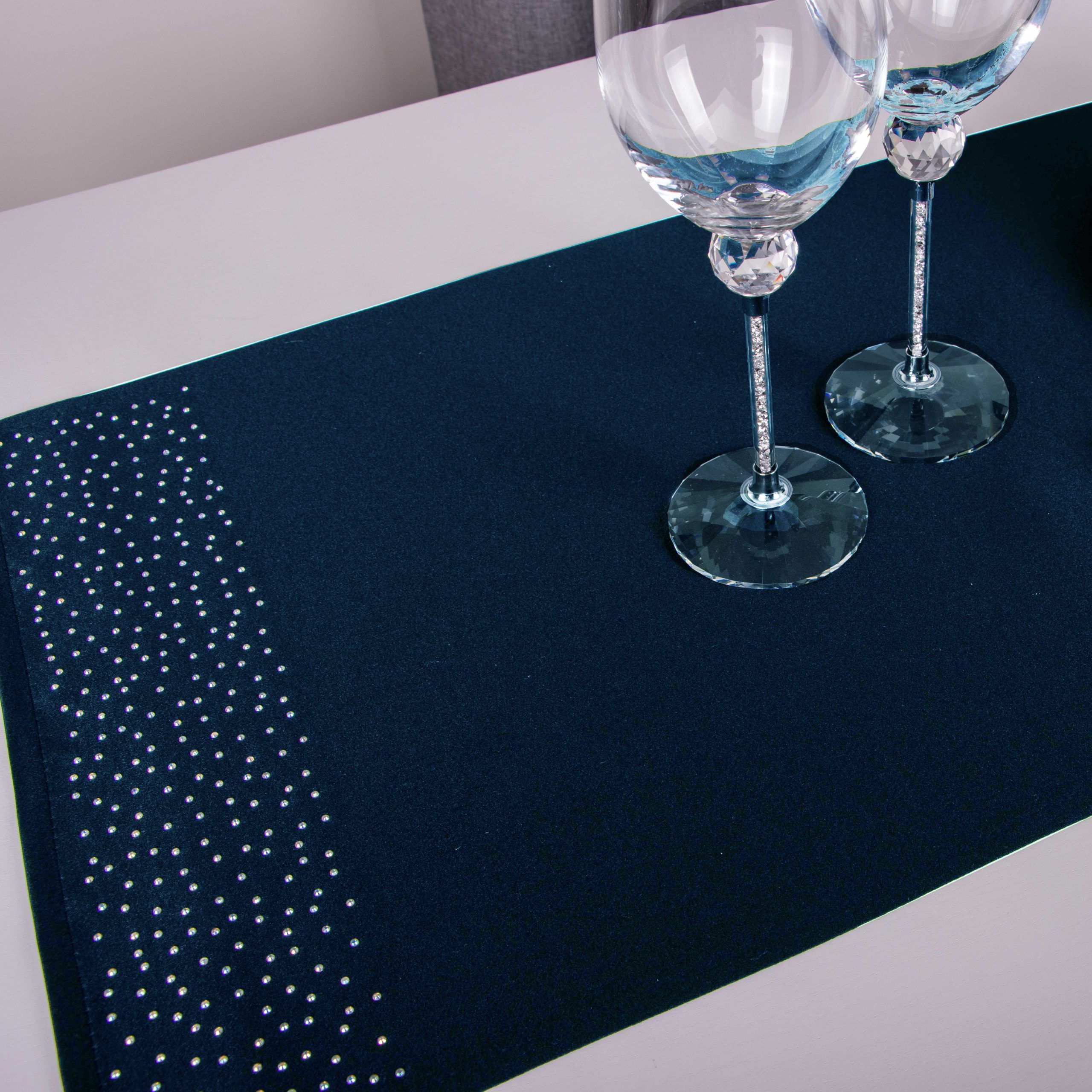 Pas Brylant – Granat ze srebrnymi dżetami Pas Brylant – Granat ze srebrnymi dżetami