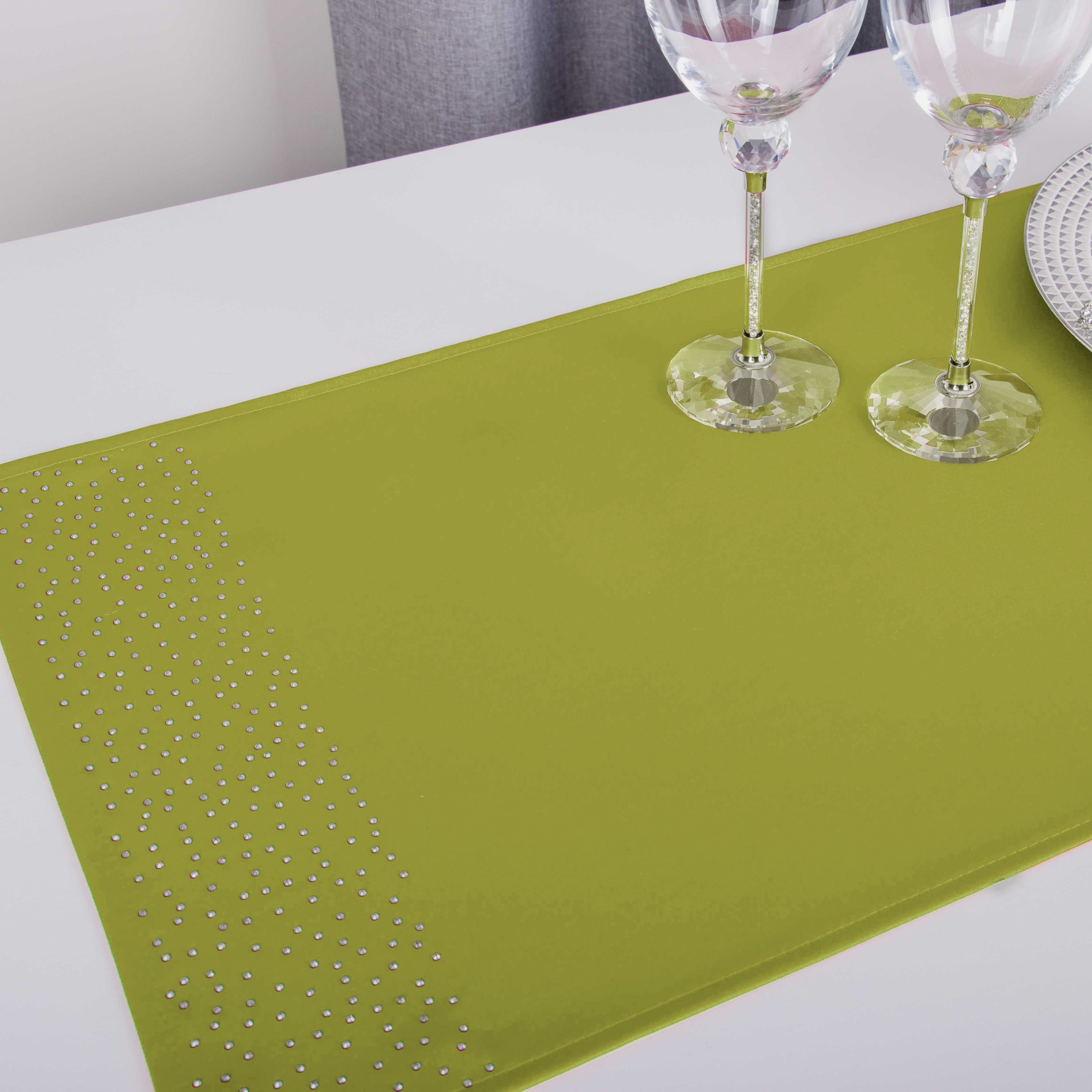 Pas Brylant – Jasna zieleń ze srebrnymi dżetami Pas Brylant – Jasna zieleń ze srebrnymi dżetami