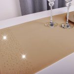 Bieżnik Brylant – Kakao ze złotymi dżetami