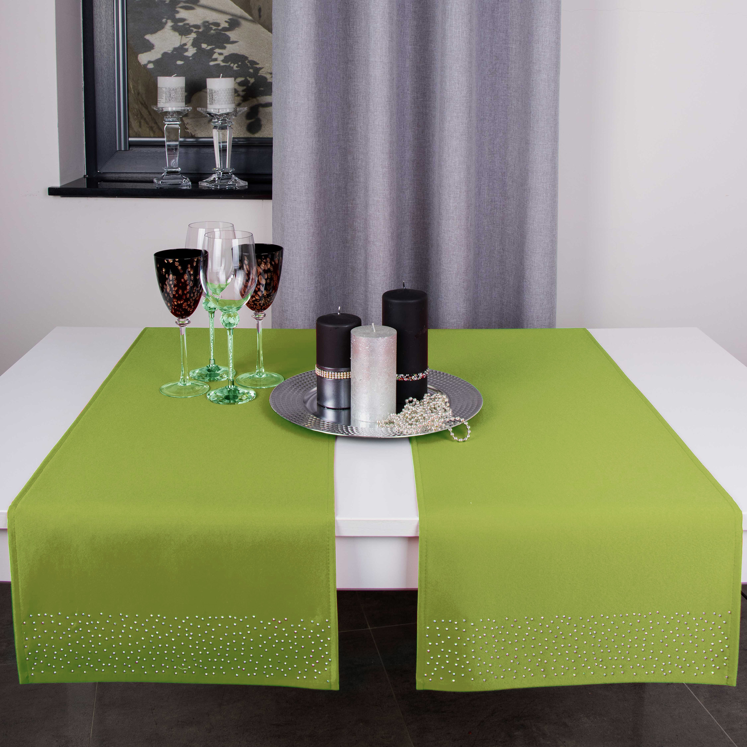 Pas Brylant – Jasna zieleń ze srebrnymi dżetami Pas Brylant – Jasna zieleń ze srebrnymi dżetami