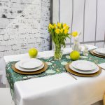 Bieżnik Wielkanocny 2022 – Ciemna zieleń Bieżnik Wielkanocny 2022 – Ciemna zieleń