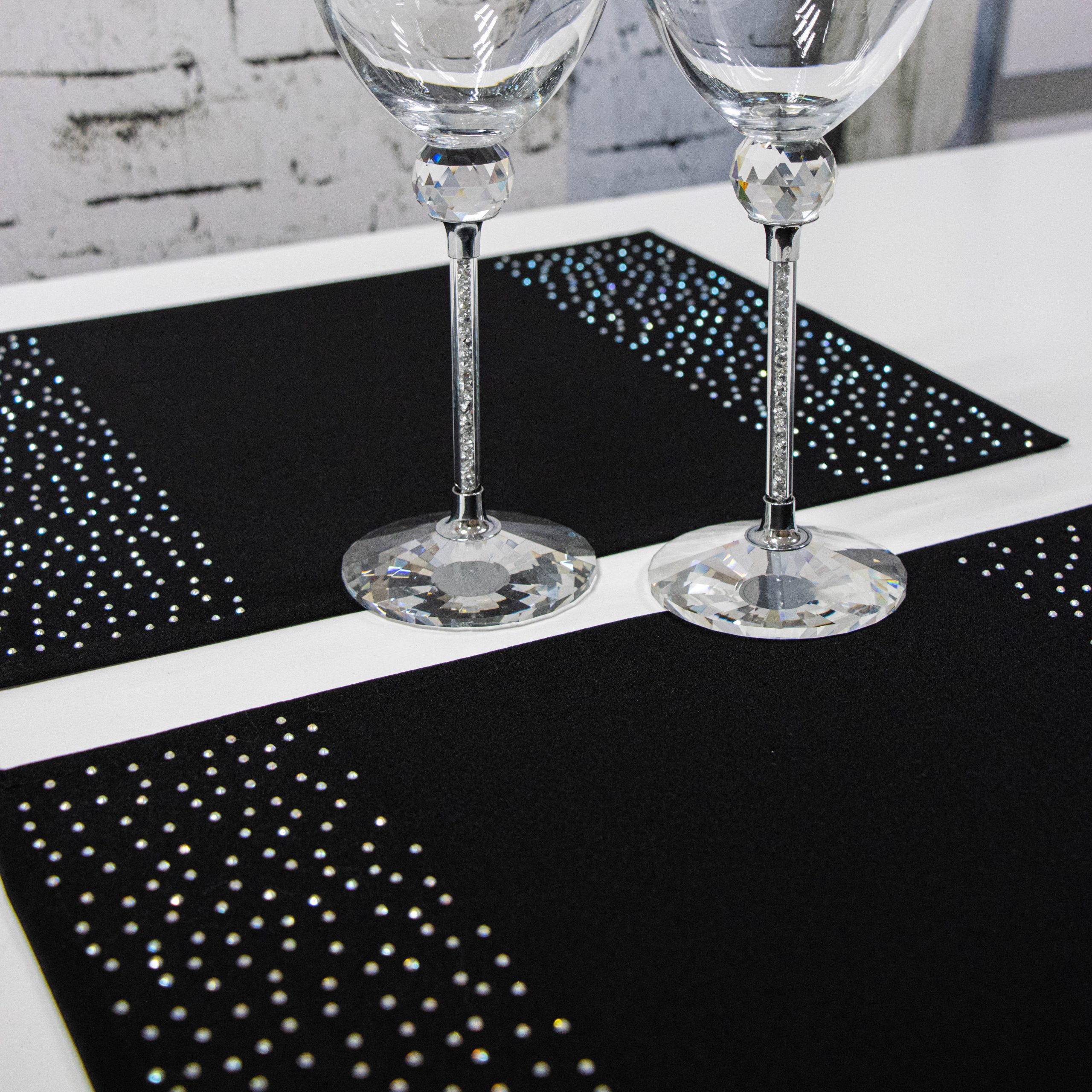 Podkładka Brylant – Czarna + Srebrne dżety Podkładka Brylant – Czarna + Srebrne dżety