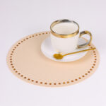 Podkładka Glamour 30 cm Koło – Beżowa + Złote dżety Podkładka Glamour 30 cm Koło – Beżowa + Złote dżety