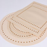 Podkładka Glamour 40 cm Koło – Beżowa + Złote dżety