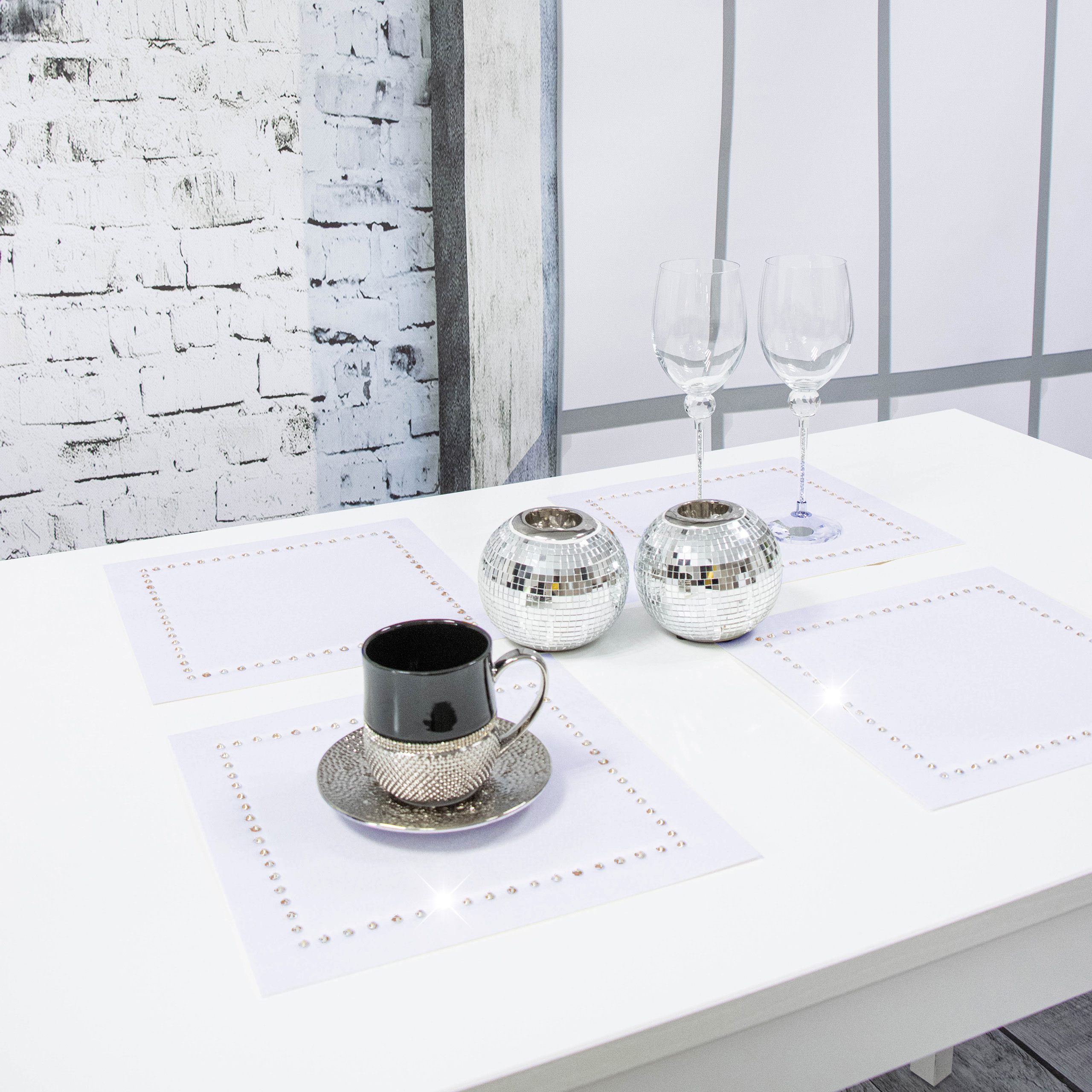 Podkładka Glamour 30×30 – Ekri + Złote dżety Podkładka Glamour 30×30 – Ekri + Złote dżety