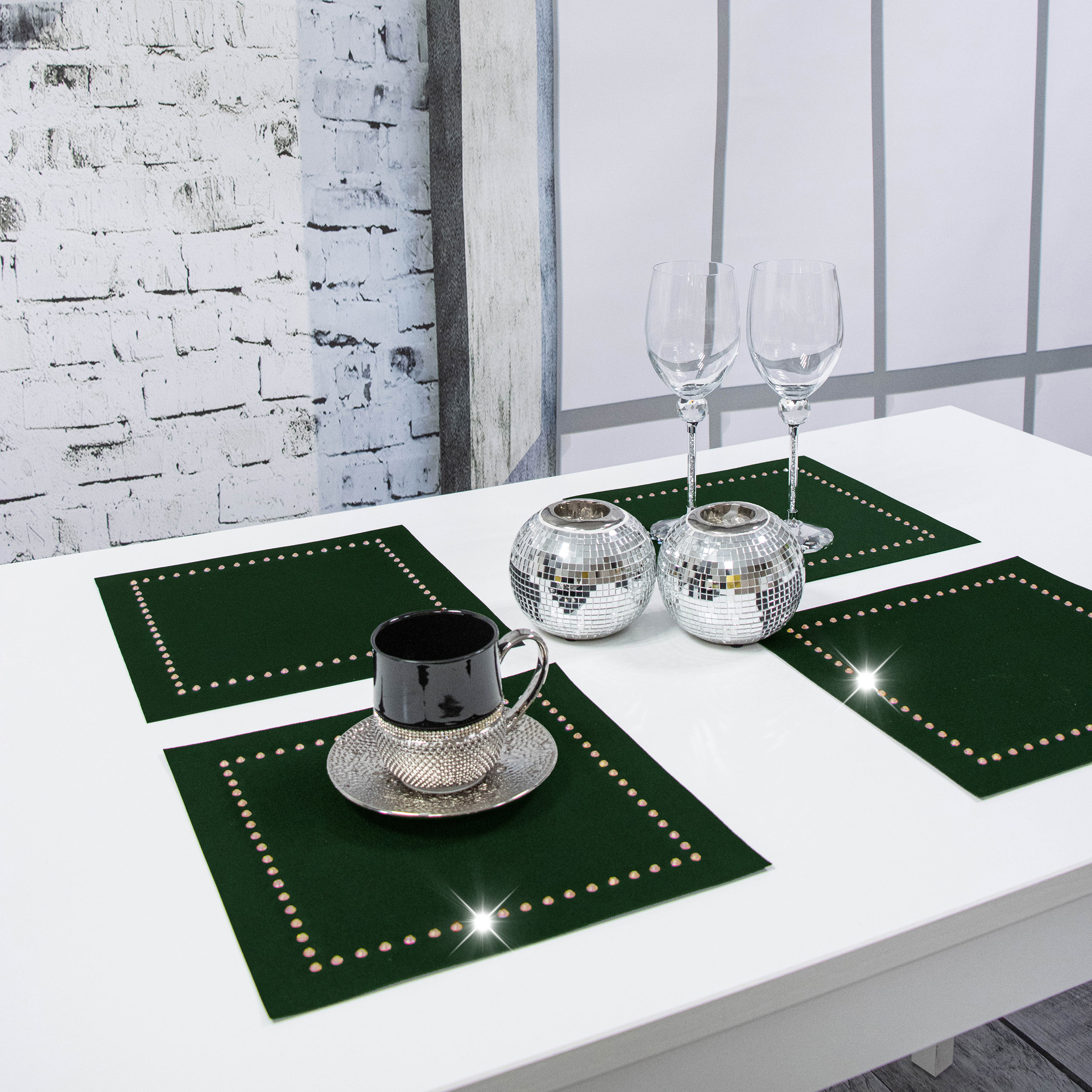 Podkładka Glamour 30×30 – Ciemna zieleń + Złote dżety Podkładka Glamour 30×30 – Ciemna zieleń + Złote dżety