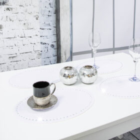 Podkładka Glamour 30×42 Owal – Biała + Srebrne dżety - Biel, Owal, 30x42