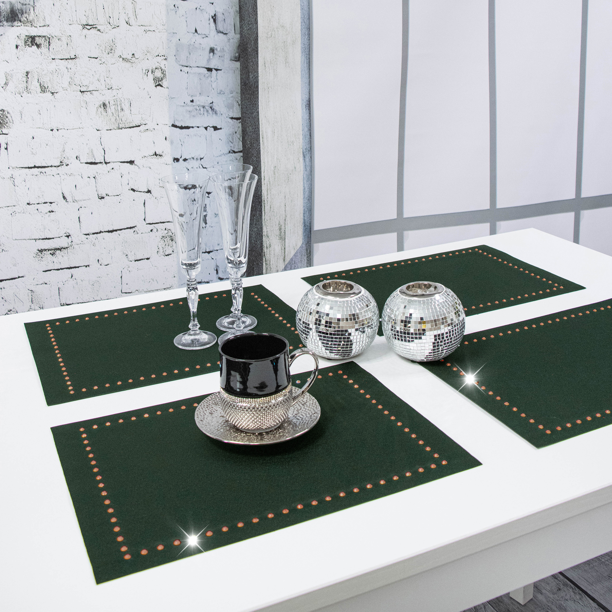 Podkładka Glamour 30×42 – Ciemna zieleń + Złote dżety Podkładka Glamour 30×42 – Ciemna zieleń + Złote dżety