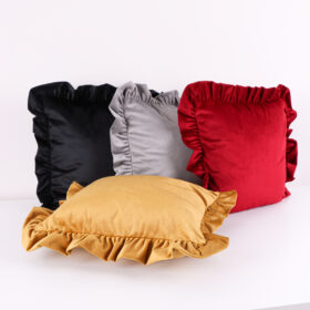 Poszewka welwetowa z falbanką – Bordo