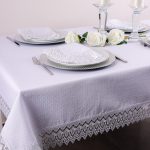 Obrus z Gipiurą Żakard – Biel 229 Obrus z Gipiurą Żakard – Biel 229