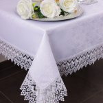 Obrus z Gipiurą Żakard – Biel 233