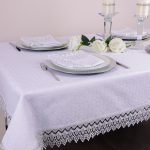 Obrus z Gipiurą Żakard – Biel 233