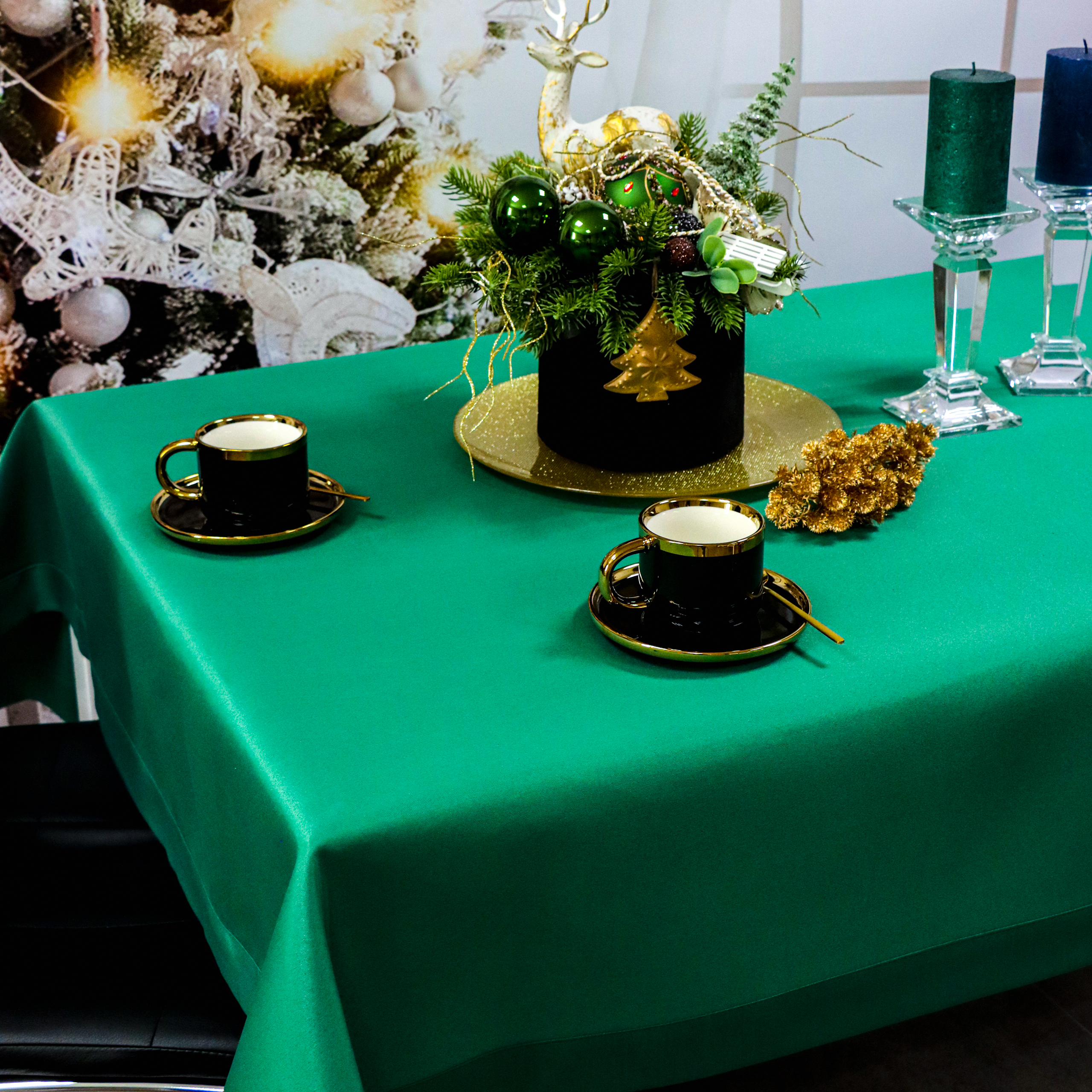 Obrus Aga – Ciemna zieleń Obrus Aga – Ciemna zieleń