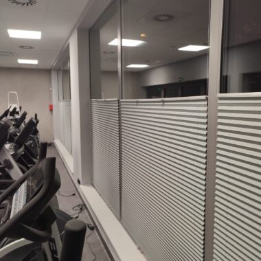 Jak montować plisy?