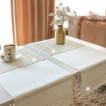 Bieżnik Brylant – Ekri ze złotymi dżetami Bieżnik Brylant – Ekri ze złotymi dżetami