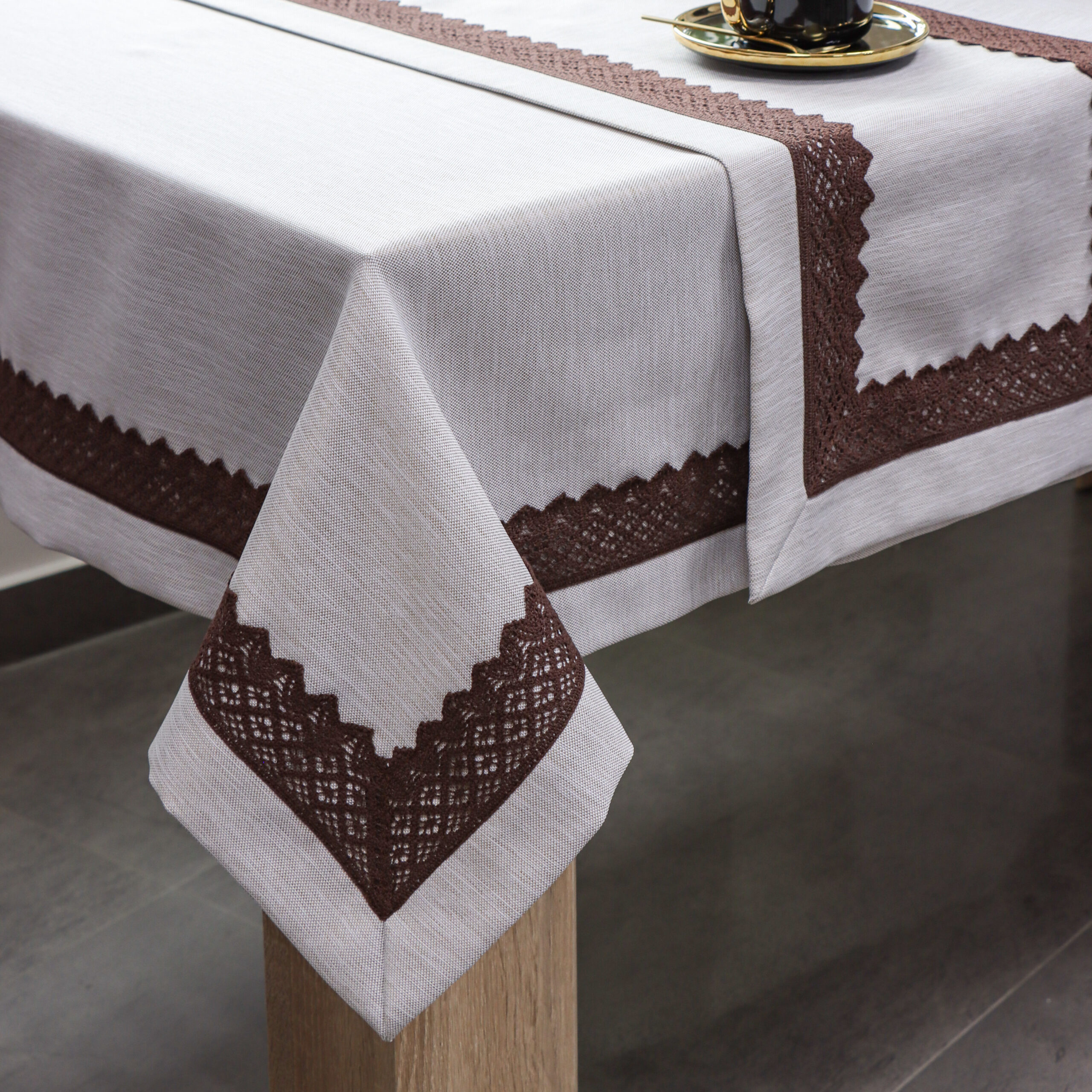 Obrus Sewilla – Beż brązowa koronka Obrus Sewilla – Beż brązowa koronka