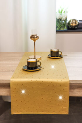 Bieżnik Szafir – Złoty złote dżety