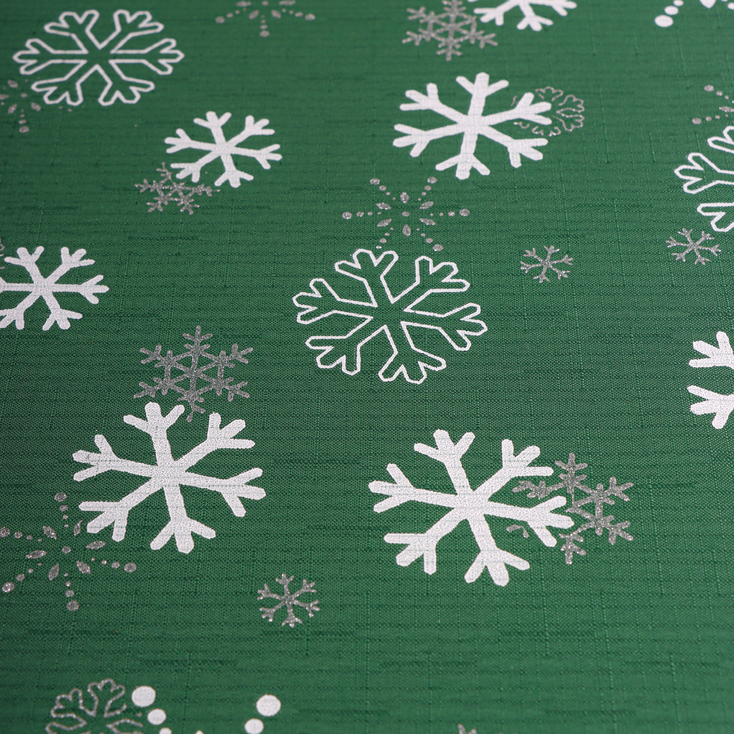 Obrus Świąteczny Śnieżynki – Ciemna zieleń Obrus Świąteczny Śnieżynki – Ciemna zieleń